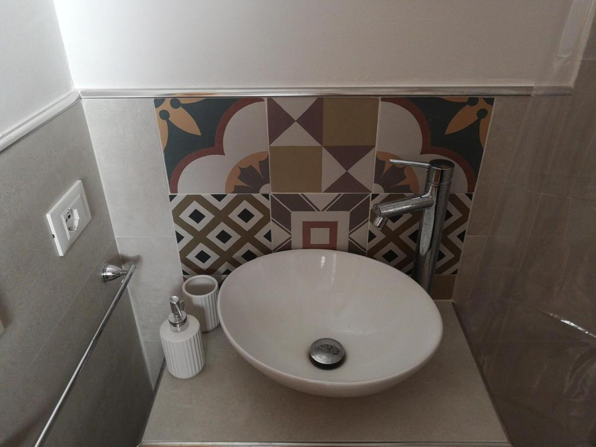 Casa Carini Apartment Palermo Luaran gambar